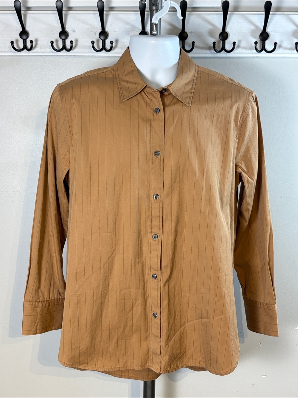 Men's Casual Long-Sleeve Button-Down Shirt in Camel